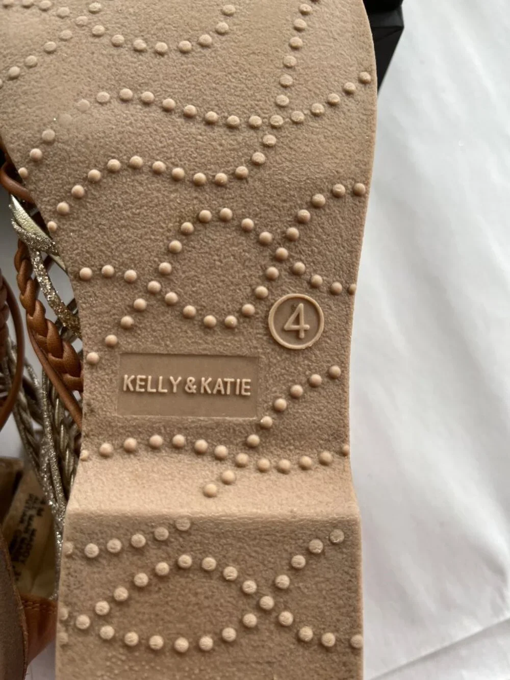 Kelly & Katie Maddy Gladiator Sandals Tan Gold Glitter Size 4M